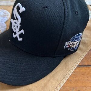 Never Worn! 2005 White Sox Black BallCap